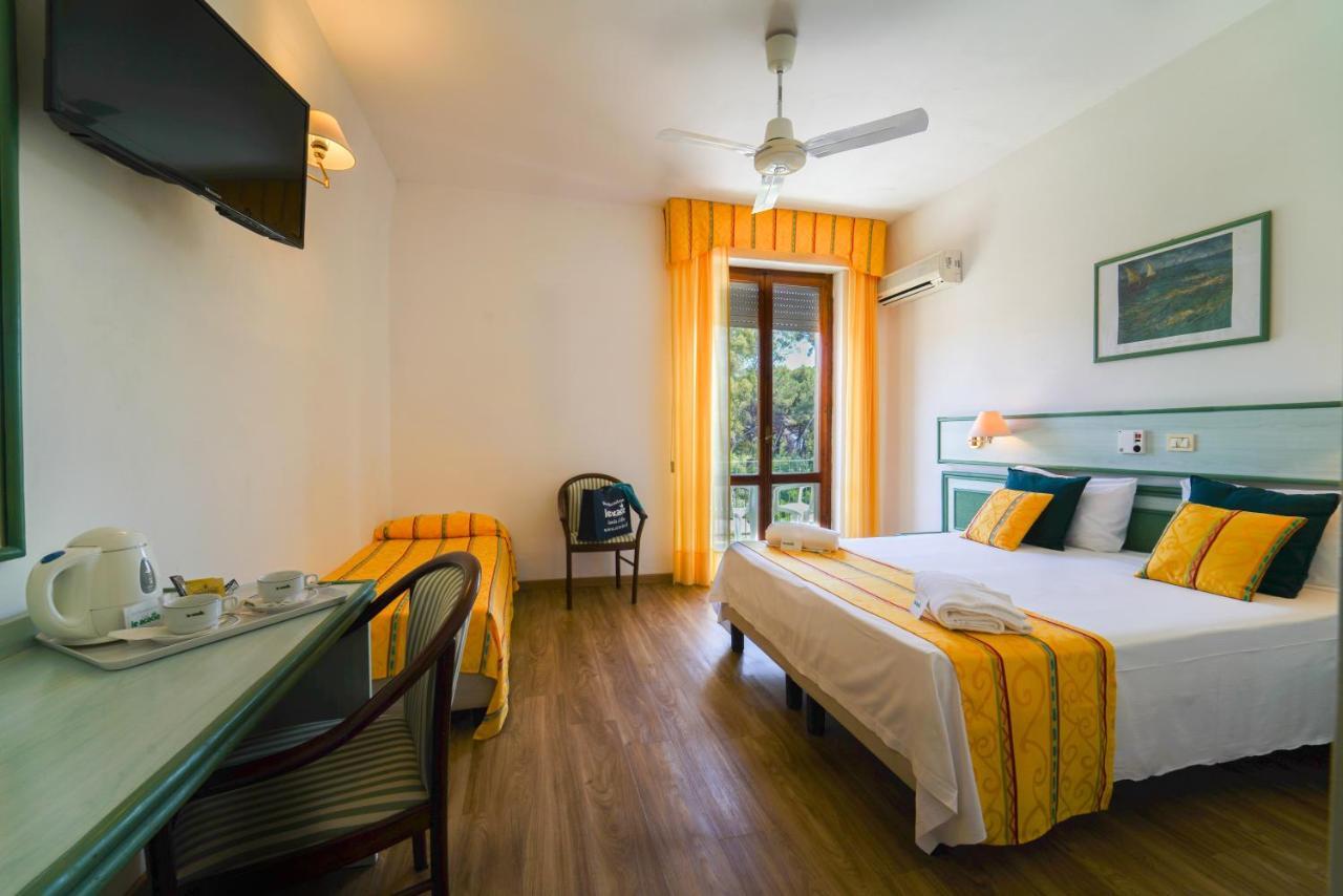 Hotel Le Acacie 카폴리베리 외부 사진